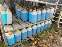 Voorraad anti-vries - afbeelding 2 van  4