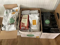 Voorraad koffiebonen/cacaomix/choco - afbeelding 1 van  4