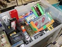 Voorraad mercedes benz miniaturen en gadgets w.o. mokken, keycords, jojo's, aanstekers, pennen, poppen etc.... - afbeelding 5 van  17