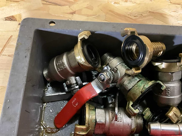 Voorraad waterkoppelingen - afbeelding 6 van  6
