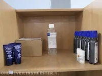 Voorraadkast met inhoud - afbeelding 5 van  12
