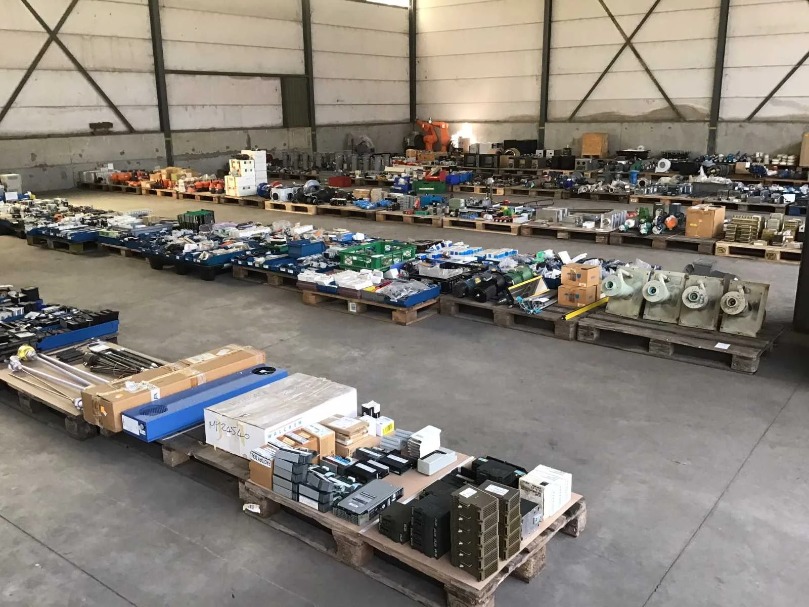 Voorraadopruiming en elektrische onderdelen