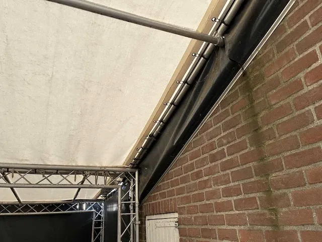 Voortent / overkapping - afbeelding 6 van  21