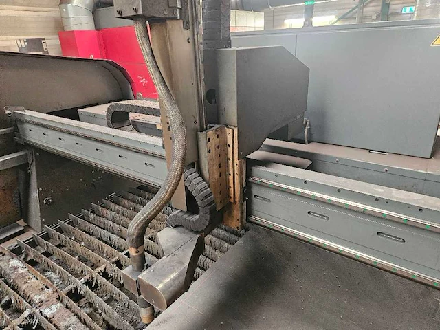 Voortman - 2015 - v 304 - plasmasnijmachine - afbeelding 9 van  18