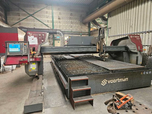 Voortman - 2015 - v 304 - plasmasnijmachine - afbeelding 1 van  18