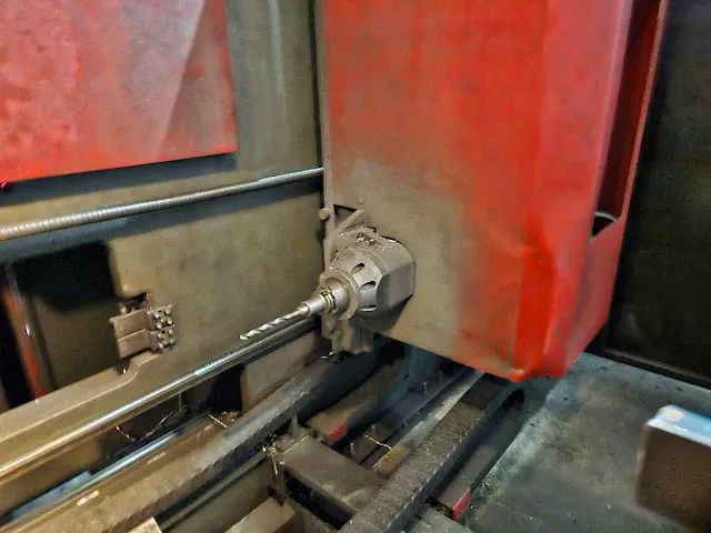 Voortman - v630 - cnc boorstraat - 2006 - afbeelding 13 van  16