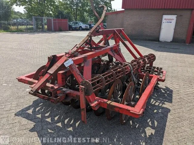 Vorenpakker met kruimelrol - afbeelding 1 van  8