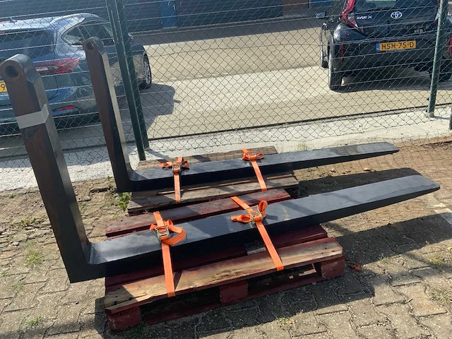 Vorken set, lepel lengte 210 cm, capaciteit per vork 8000 x 1200 - afbeelding 1 van  4