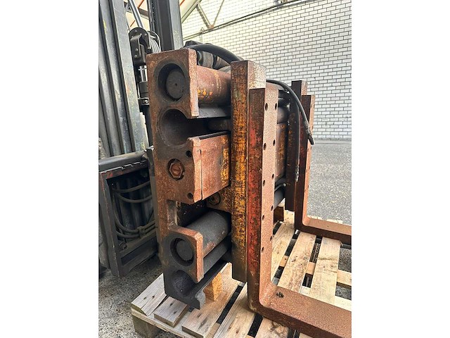 Vorkenklem rotator - cascade fem3 - heftruck toebehoren - afbeelding 4 van  8