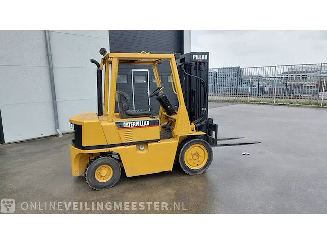 Vorkheftruck caterpillar - afbeelding 23 van  32