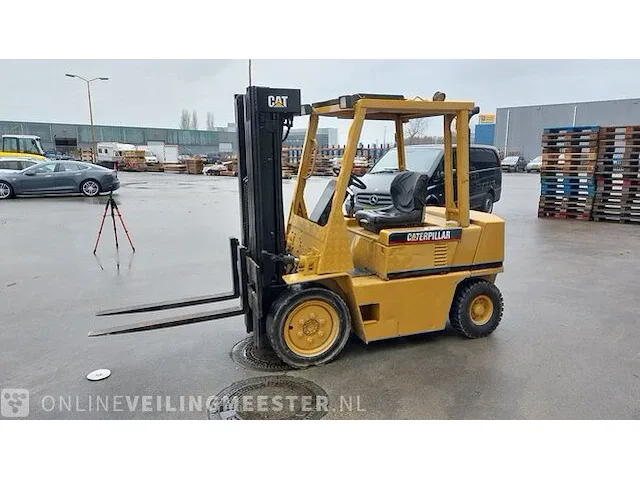 Vorkheftruck caterpillar - afbeelding 31 van  32