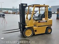 Vorkheftruck caterpillar - afbeelding 31 van  32