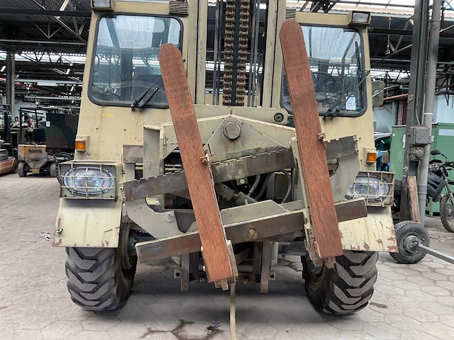 Vorkheftruck - afbeelding 21 van  21