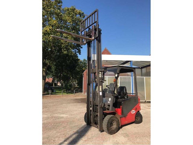 Vorkheftruck - afbeelding 12 van  19