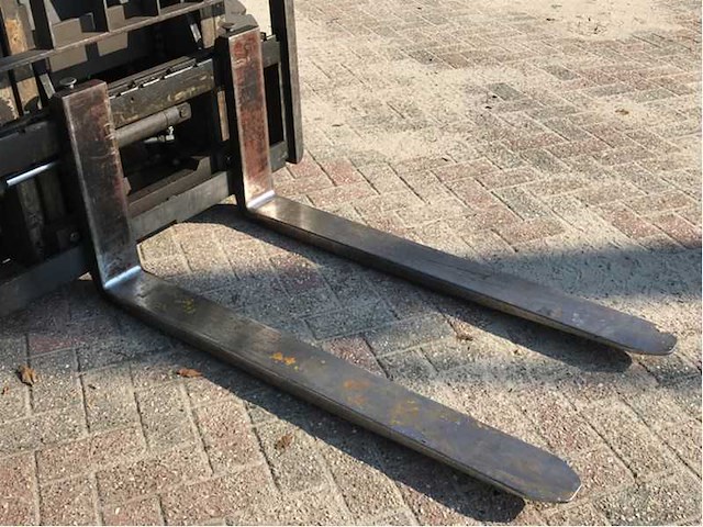 Vorkheftruck - afbeelding 15 van  19