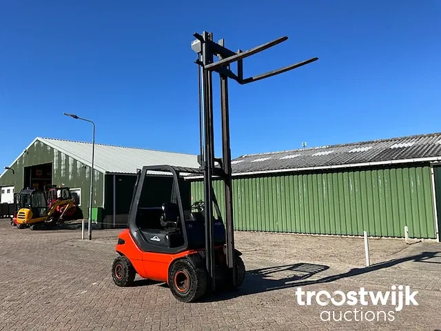 Vorkheftruck - afbeelding 13 van  14