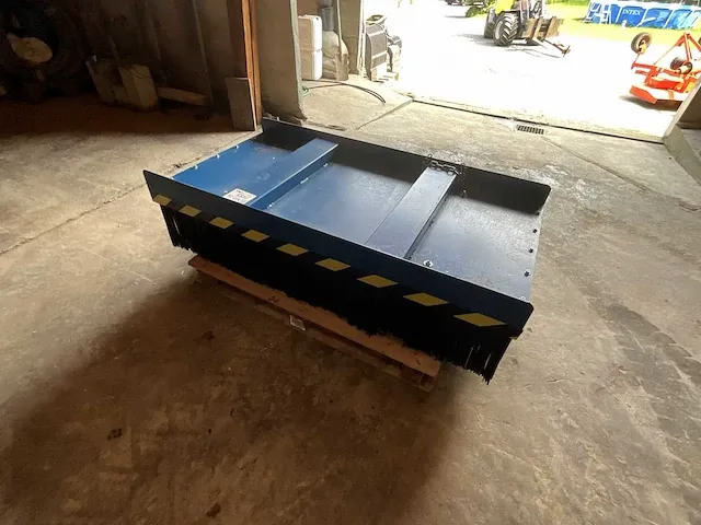 Vorkliftbezem 1500 - afbeelding 1 van  4