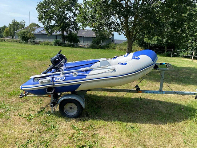 Vortex basic 300af rubberboot met buitenboordmotor en trailer - afbeelding 1 van  28