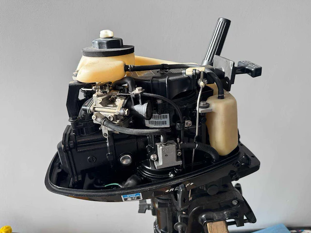 Vortex basic 300af rubberboot met buitenboordmotor en trailer - afbeelding 18 van  28