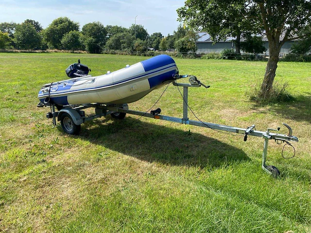 Vortex basic 300af rubberboot met buitenboordmotor en trailer - afbeelding 22 van  28
