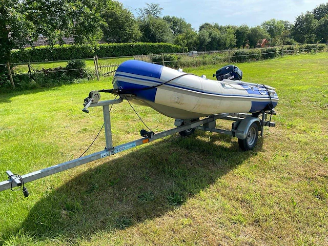 Vortex basic 300af rubberboot met buitenboordmotor en trailer - afbeelding 25 van  28