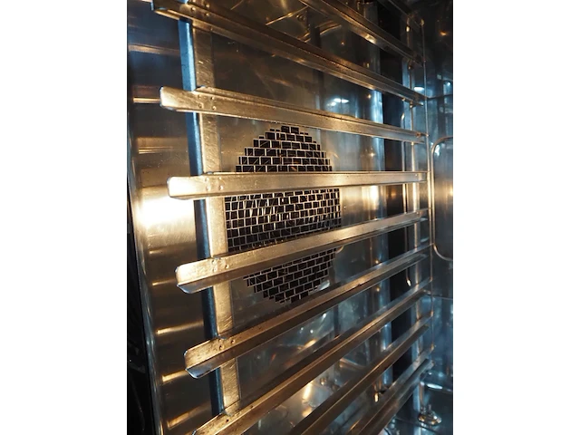 Voss - afbeelding 7 van  9
