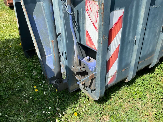 Vossebelt gesloten haakarm afzetcontainer / gesloten haakarm optrekcontainer - afbeelding 7 van  7