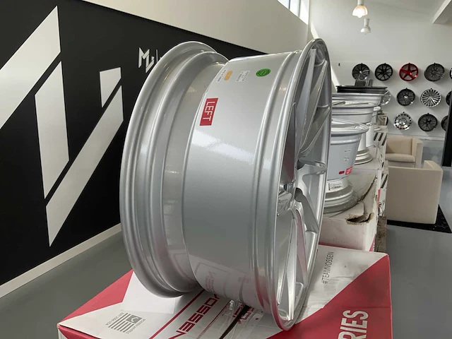 Vossen cv-series cvt-9m42-r aluminium velg (4x) - afbeelding 2 van  7