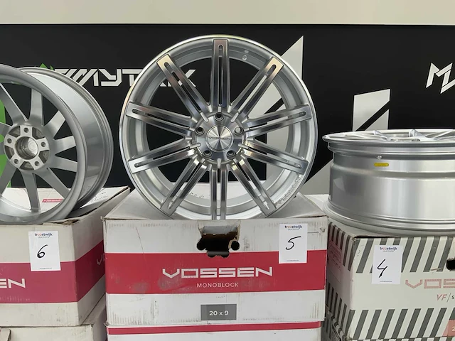 Vossen monoblock cv4-0b04 aluminium velg (4x) - afbeelding 1 van  8