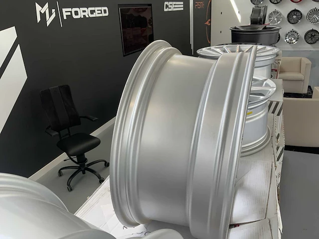Vossen monoblock cv4-0b04 aluminium velg (4x) - afbeelding 3 van  8