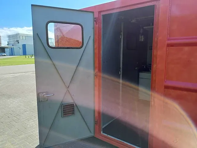Vossenbelt ontsmettings afzet container - afbeelding 13 van  26