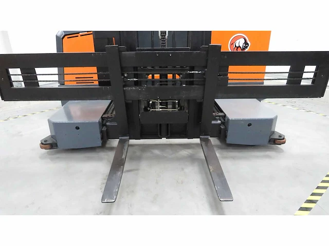 Votex - 2007 - bison traffic - reach truck - afbeelding 16 van  20
