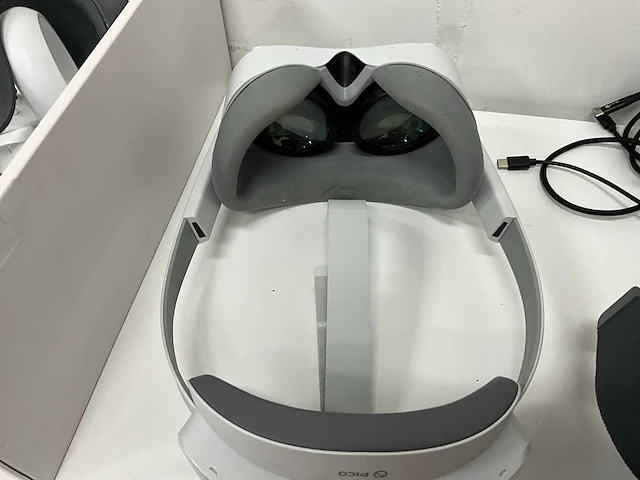 Vr-headsets pico + oculus go - afbeelding 4 van  8