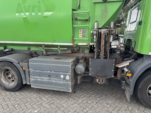 Vrachtwagen - vuilniswagen met zijlader scania, p280, bouwjaar 2013 - afbeelding 7 van  59