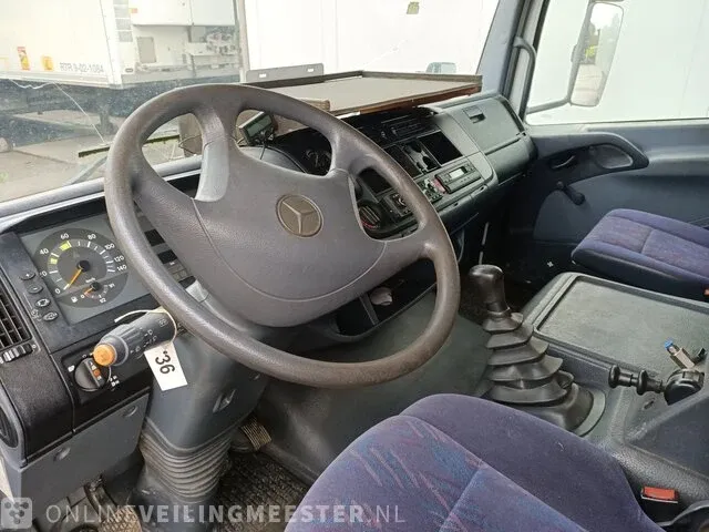 Vrachtwagen bakwagen doorspuit inrichting mercedes-benz, atego 815, bouwjaar 2003 - afbeelding 2 van  32