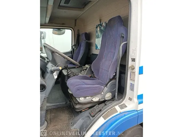 Vrachtwagen bakwagen doorspuit inrichting mercedes-benz, atego 815, bouwjaar 2003 - afbeelding 32 van  32