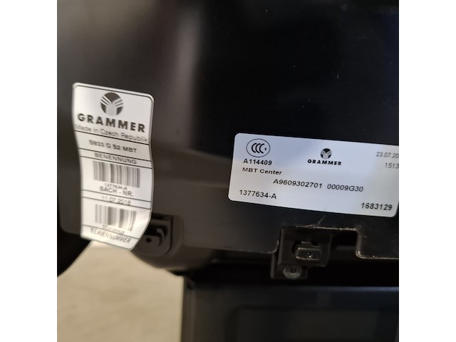 Vrachtwagen bestuurders stoel mercedes met 3x stoelhoes set voor daf 4x4 - afbeelding 2 van  12