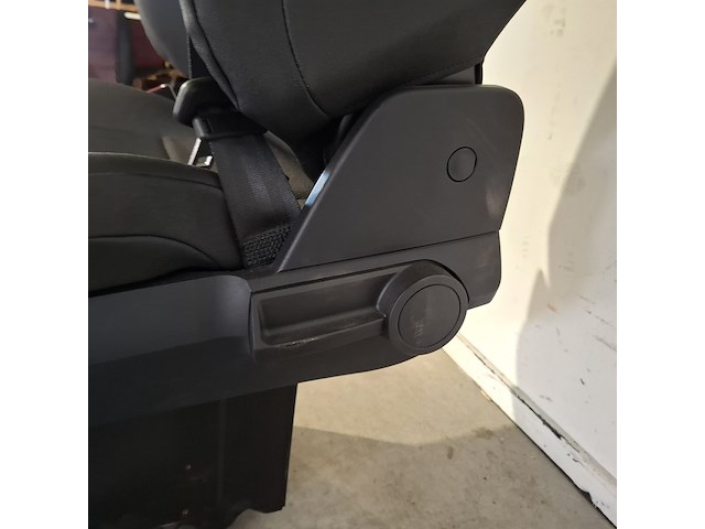 Vrachtwagen bestuurders stoel mercedes met 3x stoelhoes set voor daf 4x4 - afbeelding 10 van  12