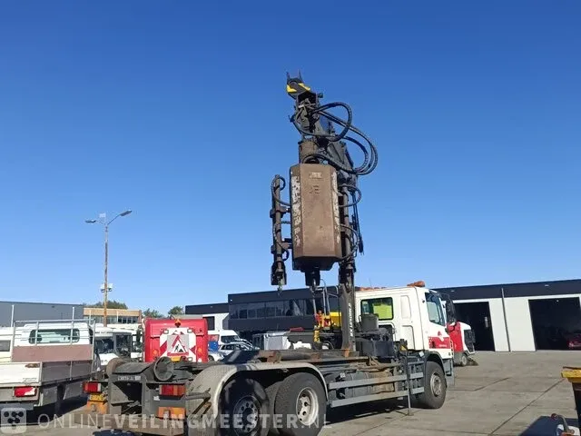 Vrachtwagen daf, cf 75.250 met haakarm hiab en hmf laadkraan, bouwjaar 2008 - afbeelding 64 van  72