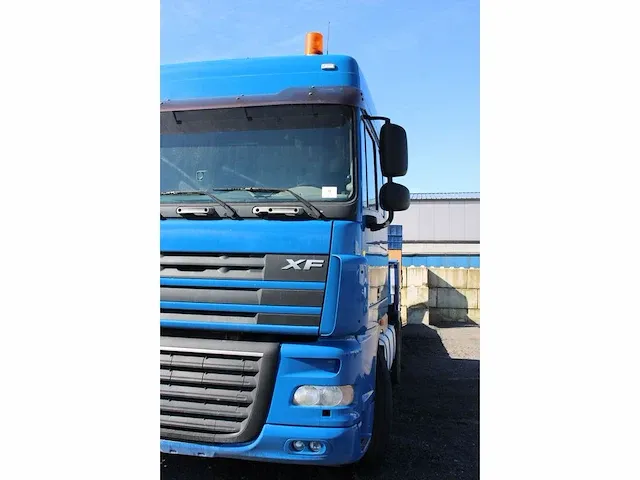 Vrachtwagen daf xf 150.410 - bouwjaar 2010 - afbeelding 3 van  45