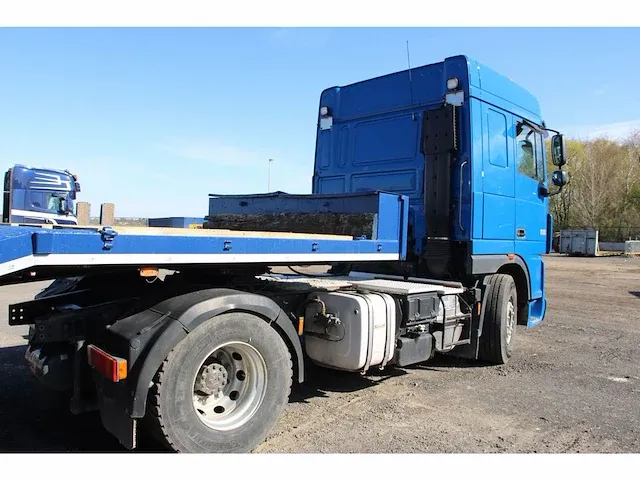 Vrachtwagen daf xf 150.410 - bouwjaar 2010 - afbeelding 42 van  45