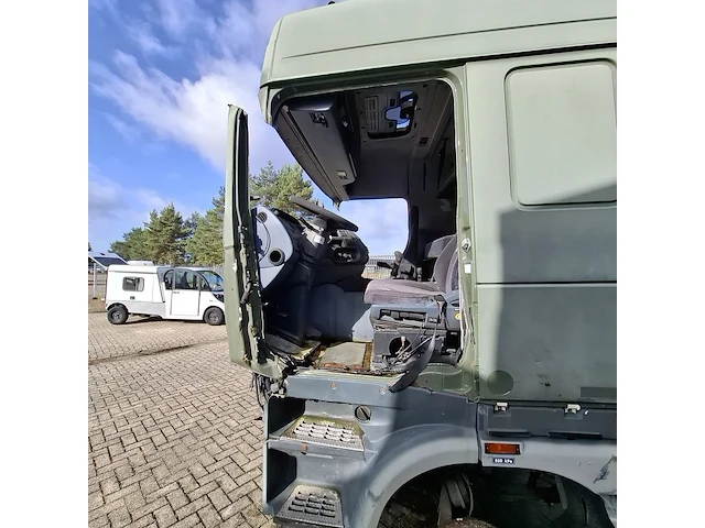 Vrachtwagen in onderdelen, daf, tt95xf 380, 1998 - afbeelding 2 van  57