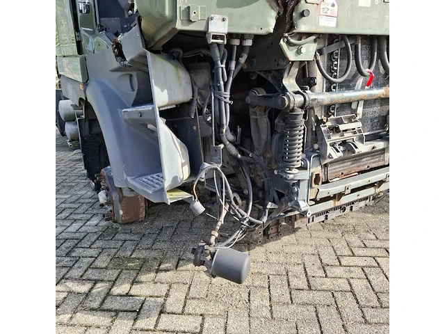 Vrachtwagen in onderdelen, daf, tt95xf 380, 1998 - afbeelding 43 van  57