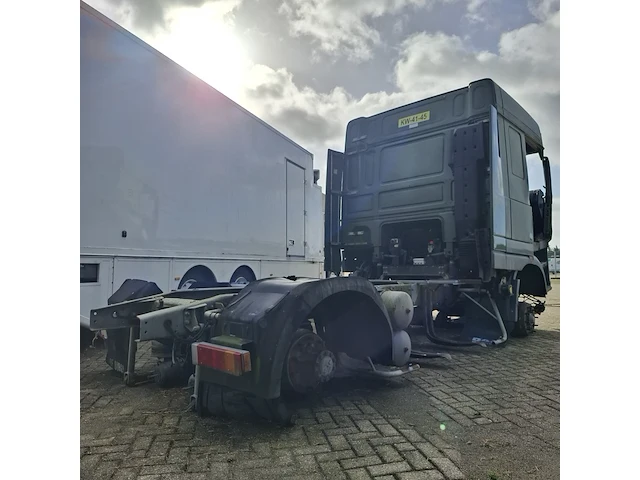 Vrachtwagen in onderdelen, daf, tt95xf 380, 1998 - afbeelding 54 van  57