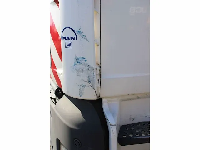 Vrachtwagen man tga 33.350 - bj2005 - afbeelding 25 van  56