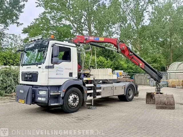 Vrachtwagen man, tgm 18.250 4x2 bl eev - kraan hmf met grijper en container lift systeem, bouwjaar 2012 | 143862 km | 87-bbf-4 - afbeelding 1 van  43