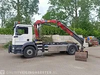 Vrachtwagen man, tgm 18.250 4x2 bl eev - kraan hmf met grijper en container lift systeem, bouwjaar 2012 | 143862 km | 87-bbf-4 - afbeelding 34 van  43