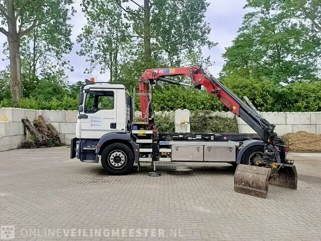 Vrachtwagen man, tgm 18.250 4x2 bl eev - kraan hmf met grijper en container lift systeem, bouwjaar 2012 | 143862 km | 87-bbf-4 - afbeelding 39 van  43