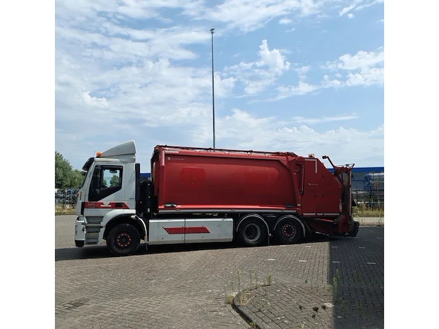 Vrachtwagen met afvalinzamelingssysteem iveco, ad260sy/ps, bouwjaar 2015 - afbeelding 34 van  46