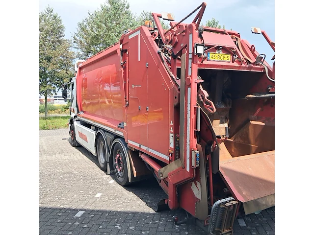 Vrachtwagen met afvalinzamelingssysteem iveco, ad260sy/ps, bouwjaar 2015 - afbeelding 42 van  46